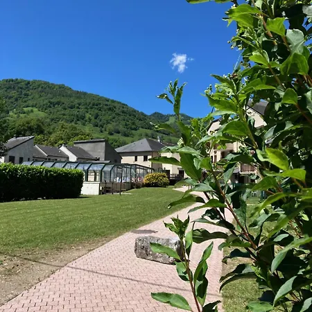 Bielle, Grand 38m2, Piscine, 4 Pers, Couchages 160x200 Apartament Bielle